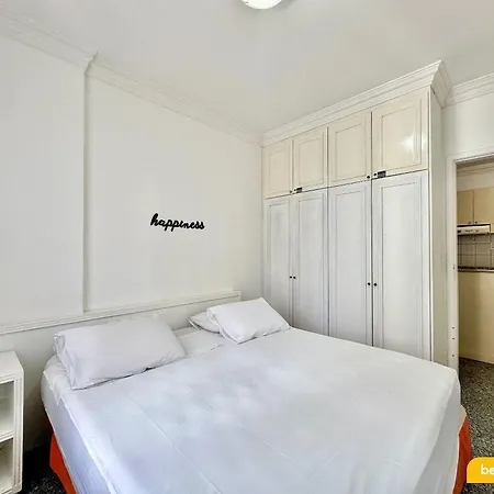Flat No Saint Martin *